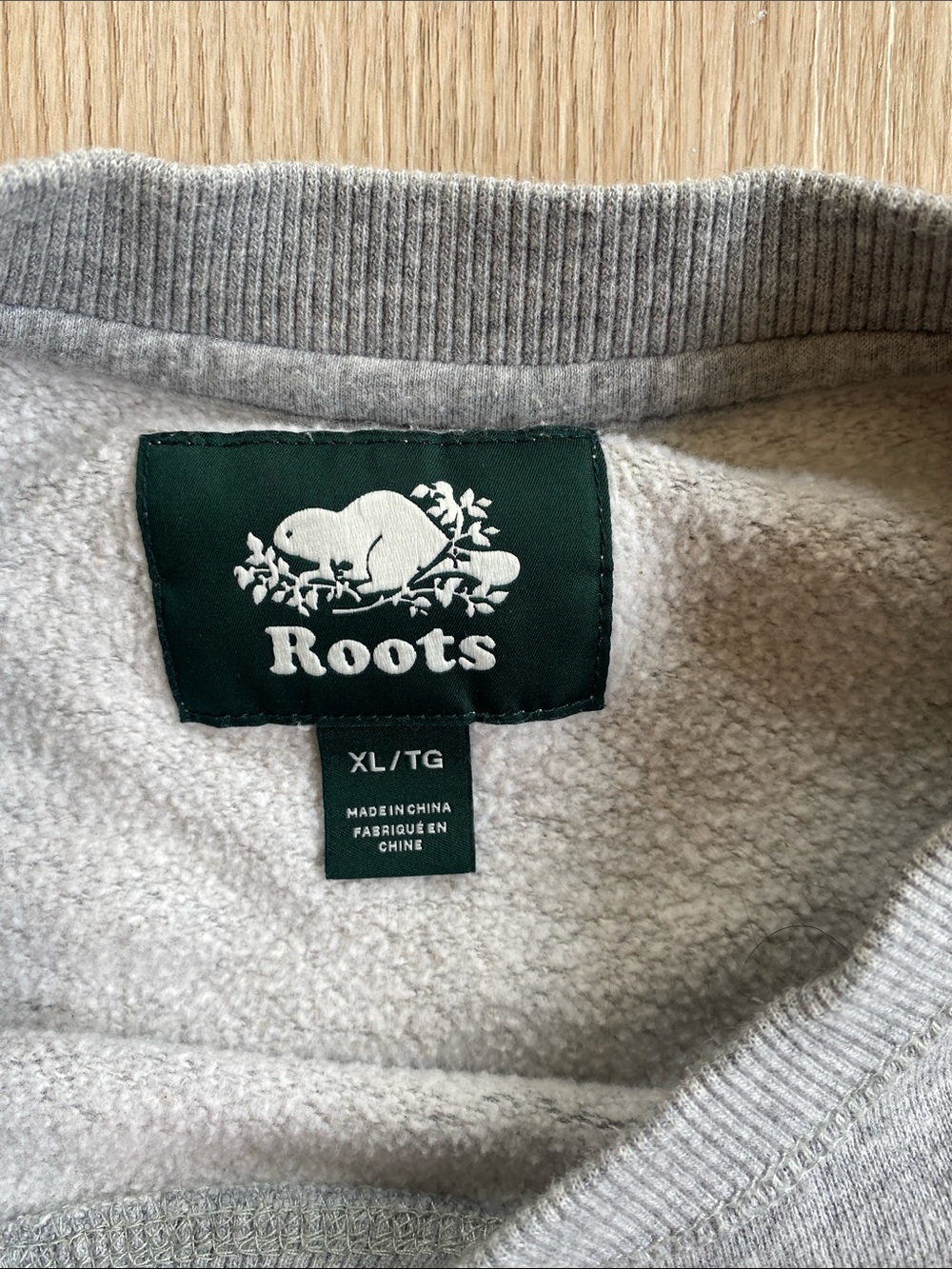 Roots Grey Fleece Crewneck Sweatshirt XL Organic Cotton Beaver Logo Pullover - Picture 6 of 12